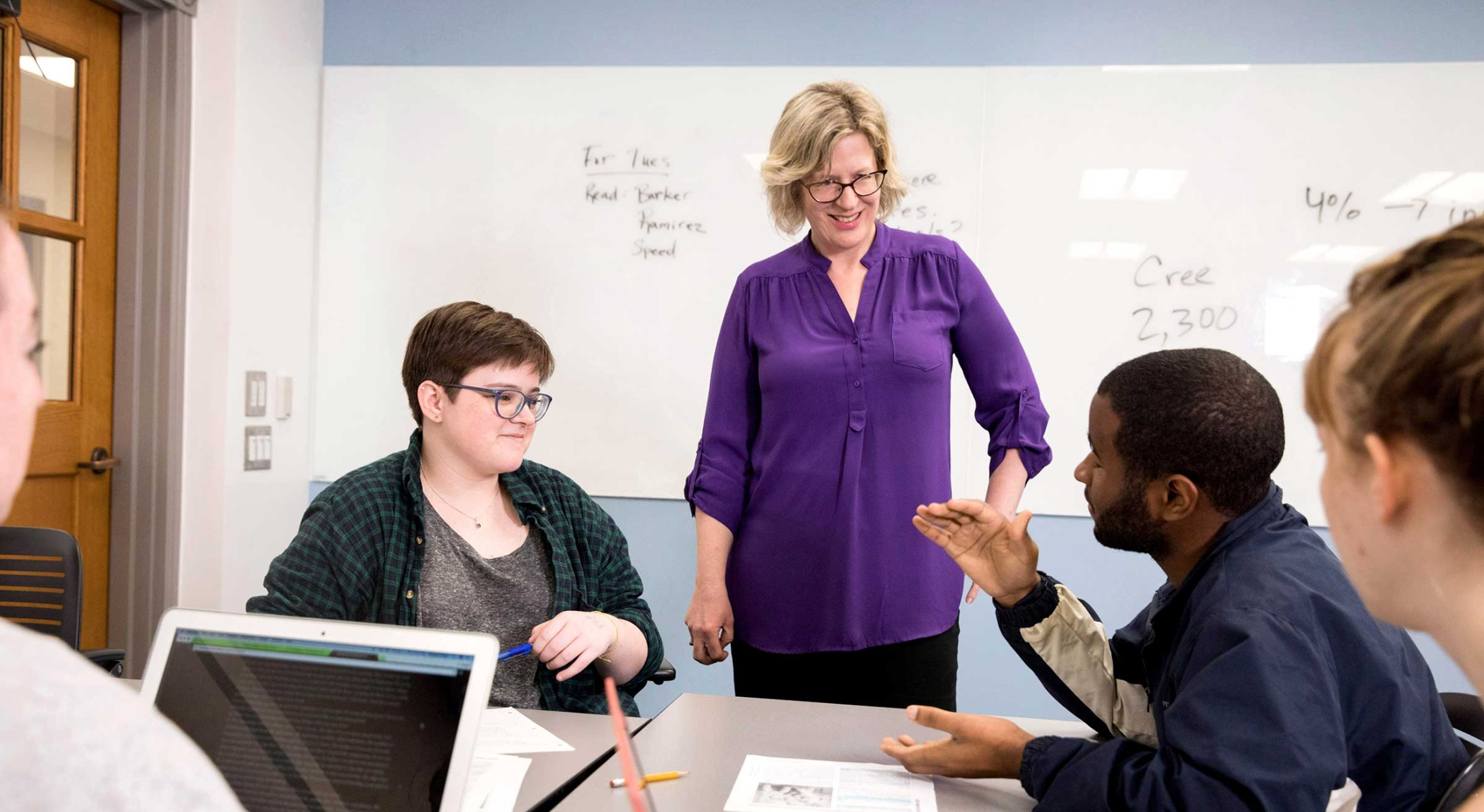 Patricia Richards teaching a class