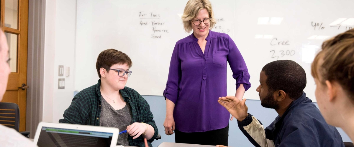 Patricia Richards teaching a class